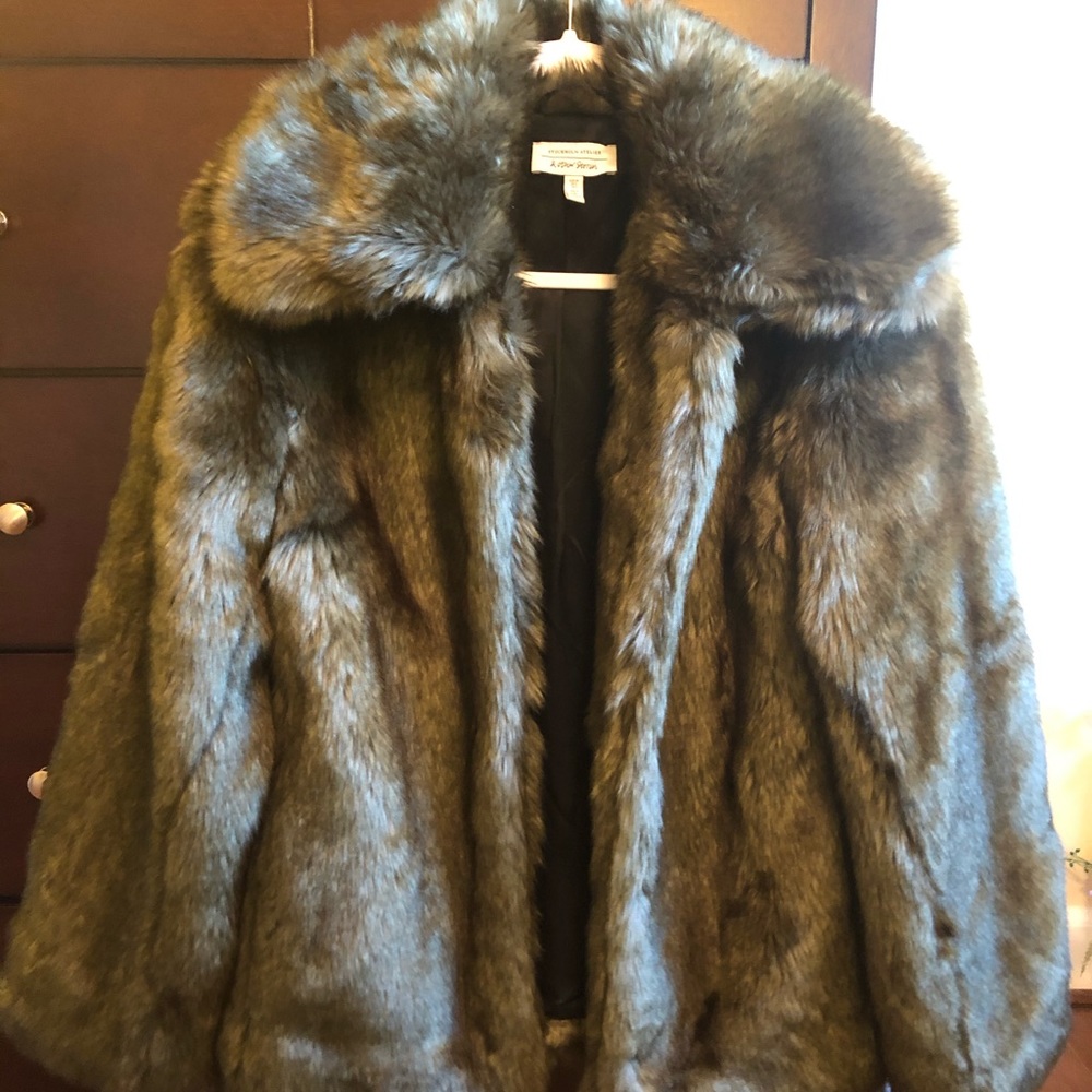 Faux fed forest green jacket